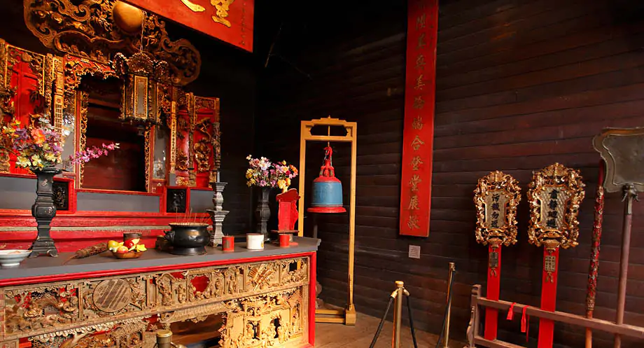 Hou Wang Temple today, a surviving focus of Atherton’s former Chinatown. This contemporary view provides context; it does not show the nineteenth-century farms.